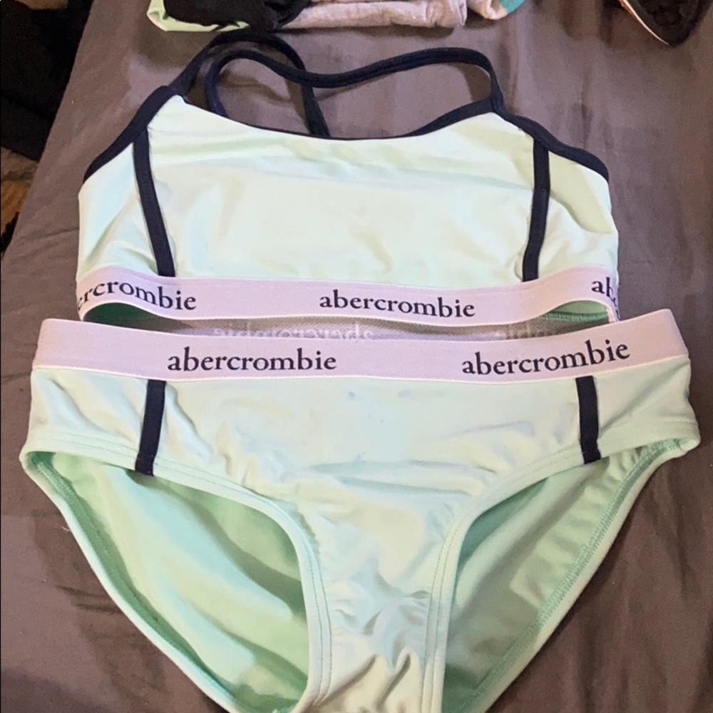 Bathing suit